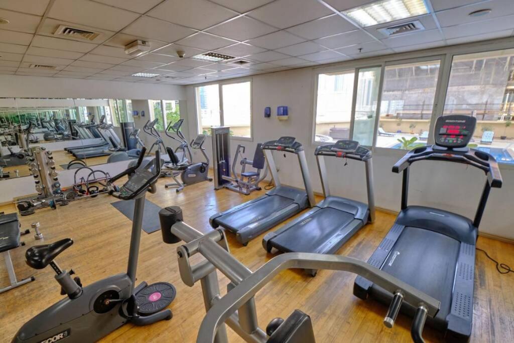 Lovely 1-Bedroom Apartment In The Heart Of Dubai Marina Exteriör bild
