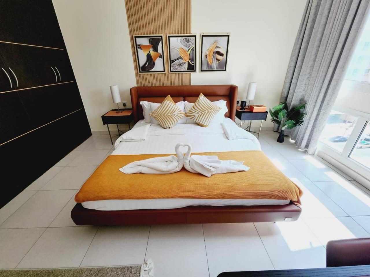 Lovely 1-Bedroom Apartment In The Heart Of Dubai Marina Exteriör bild